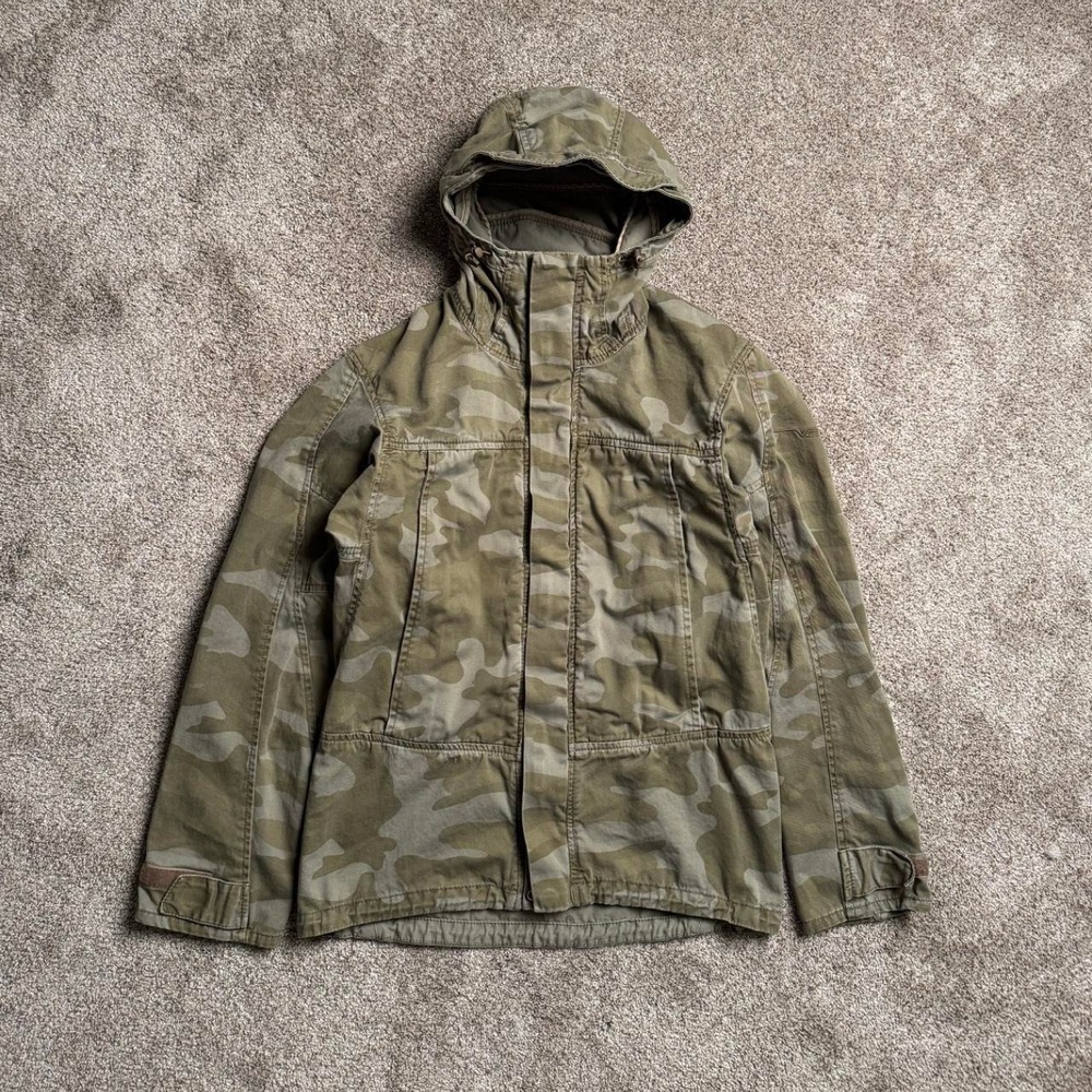 FCUK CAMO HOODED LIGHT JACKET